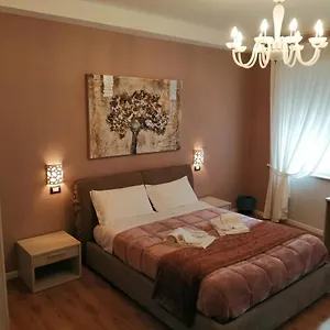 3* בית הארחה Km 0 Dal Centro By Tiziana Monaldi